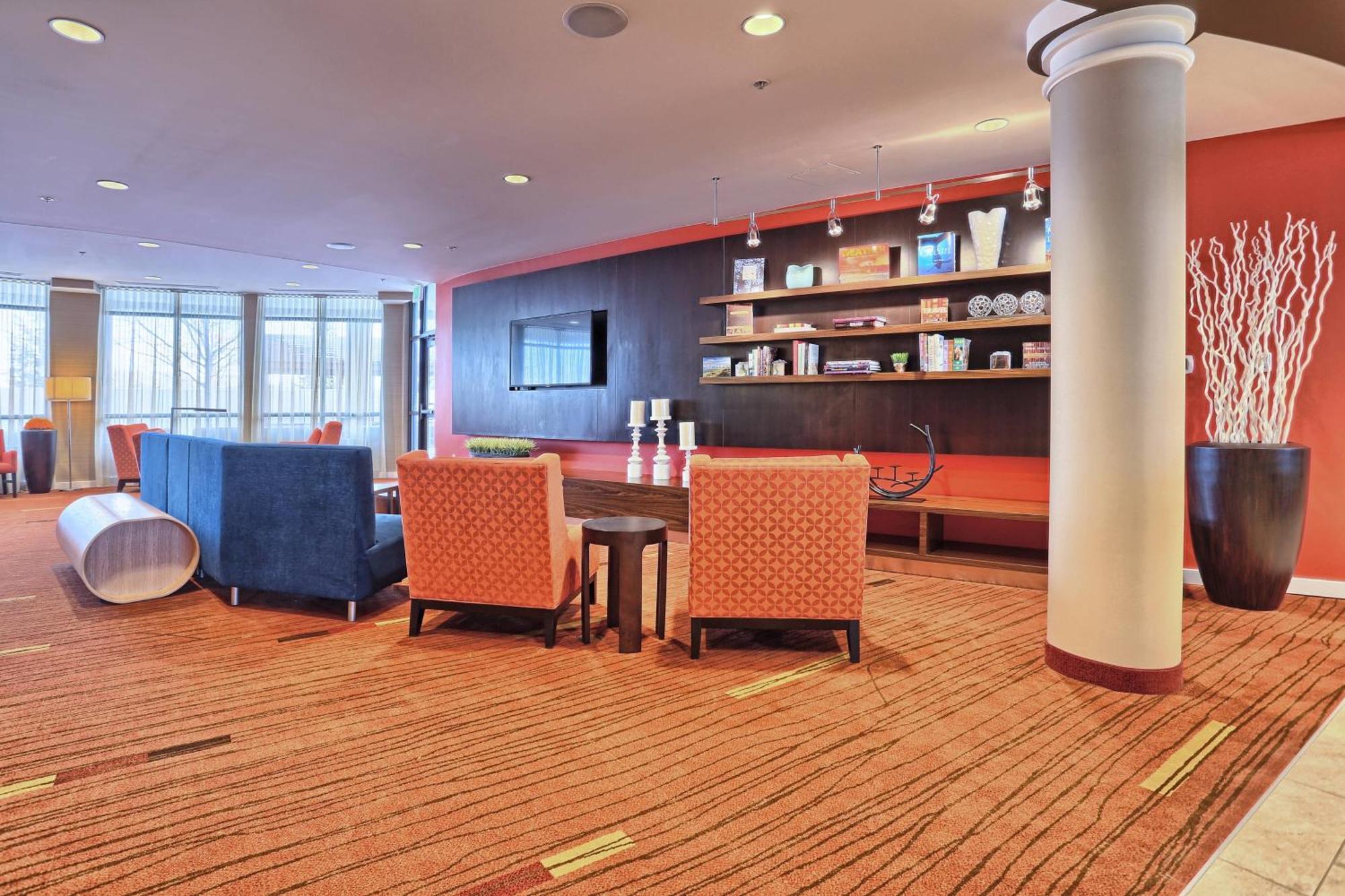 Courtyard By Marriott Harrisburg West/Меканиксберг Экстерьер фото