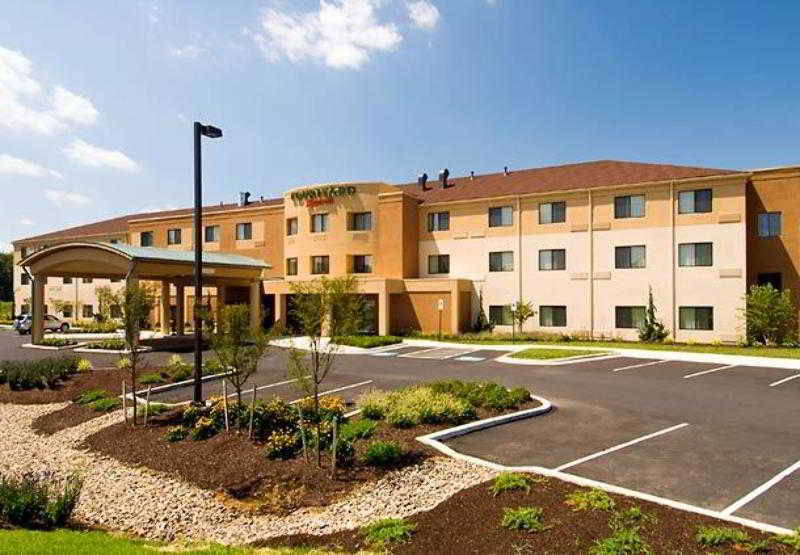 Courtyard By Marriott Harrisburg West/Меканиксберг Экстерьер фото